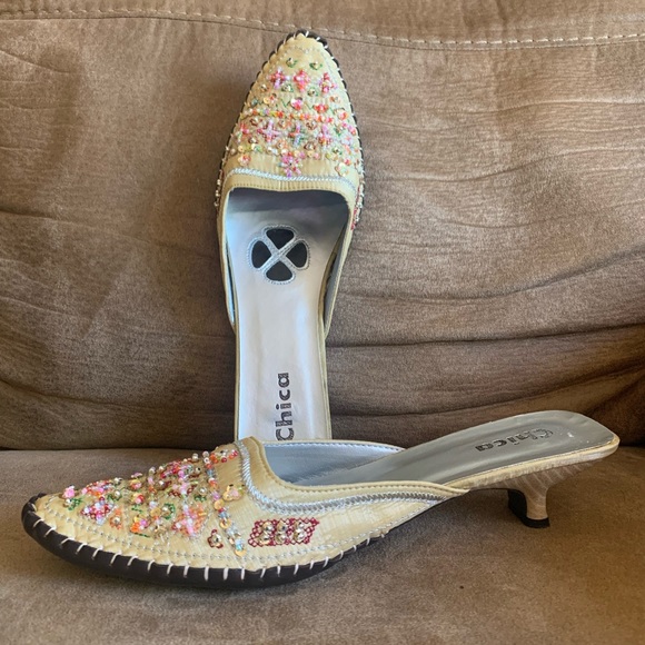 Chica Heeled Beaded Sequence Mules Woman’s Size 9 - Picture 6 of 8